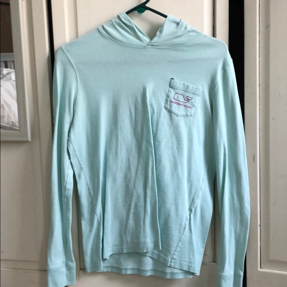 Vineyard Vines tee
